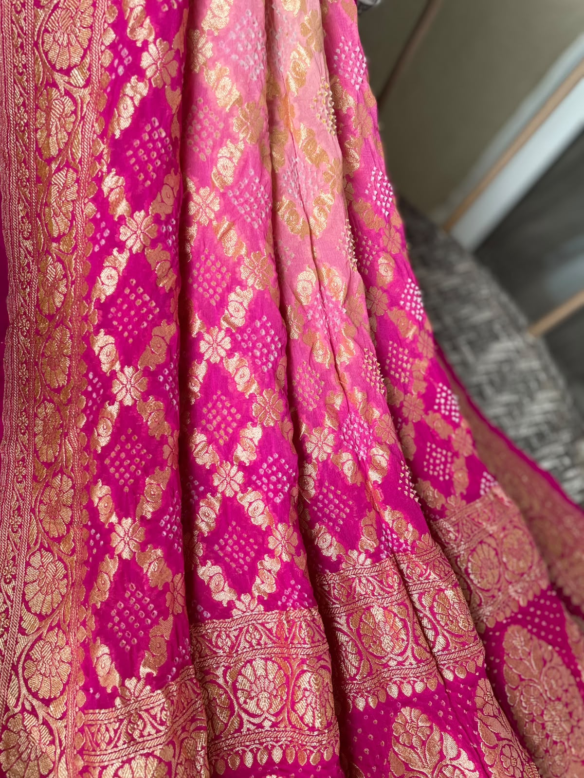 Divisha - Pink & Peach Bandhani Banarasi Dupatta