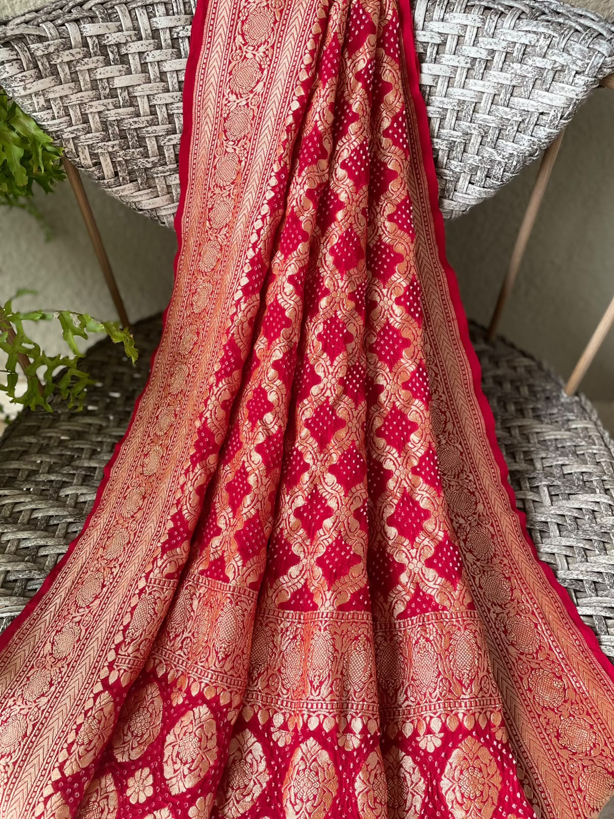 Mahita - Red Bandhani Banarasi Dupatta