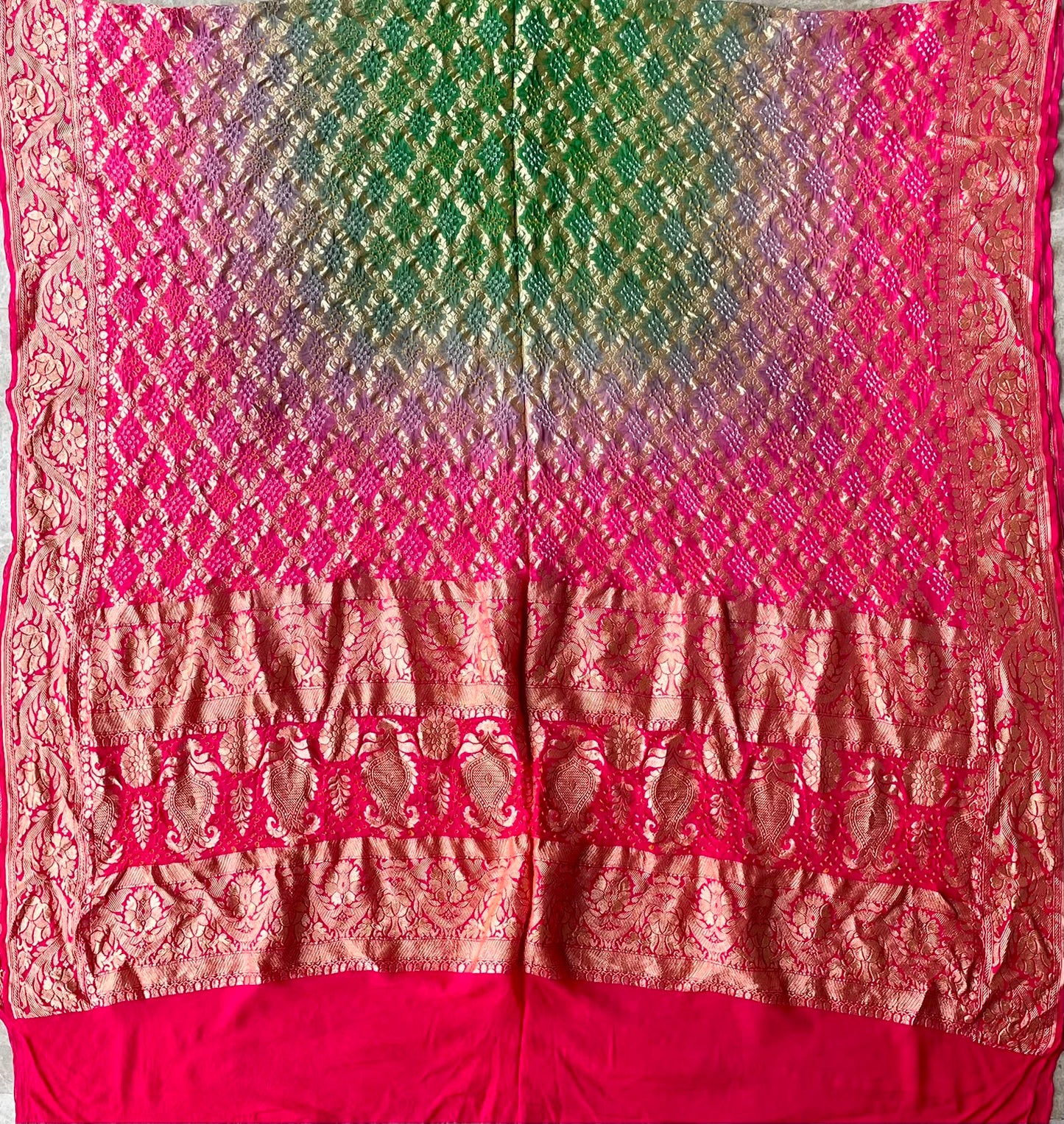 Maanvi - Rani Pink & Green Bandhani Banarasi Dupatta