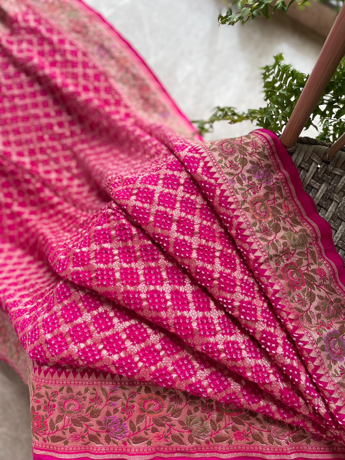 Himani - Pink Tilfi Meenakari Bandhani Saree