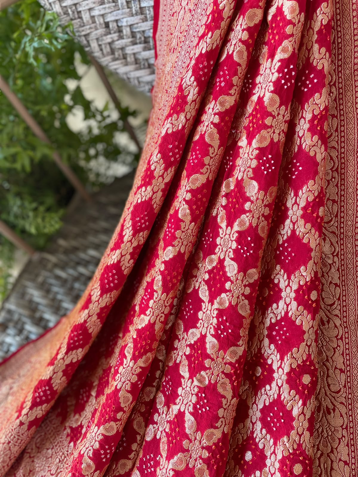 Riwaayat - Red Bandhani Banarasi Dupatta