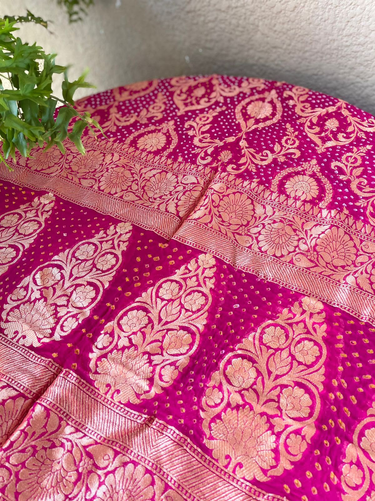 Enakshi - Pink Bandhani Banarasi Dupatta