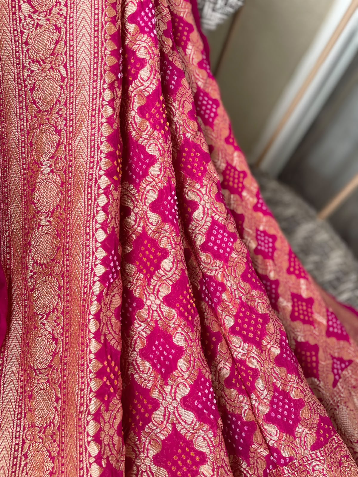 Mukta - Pink Bandhani Banarasi Dupatta