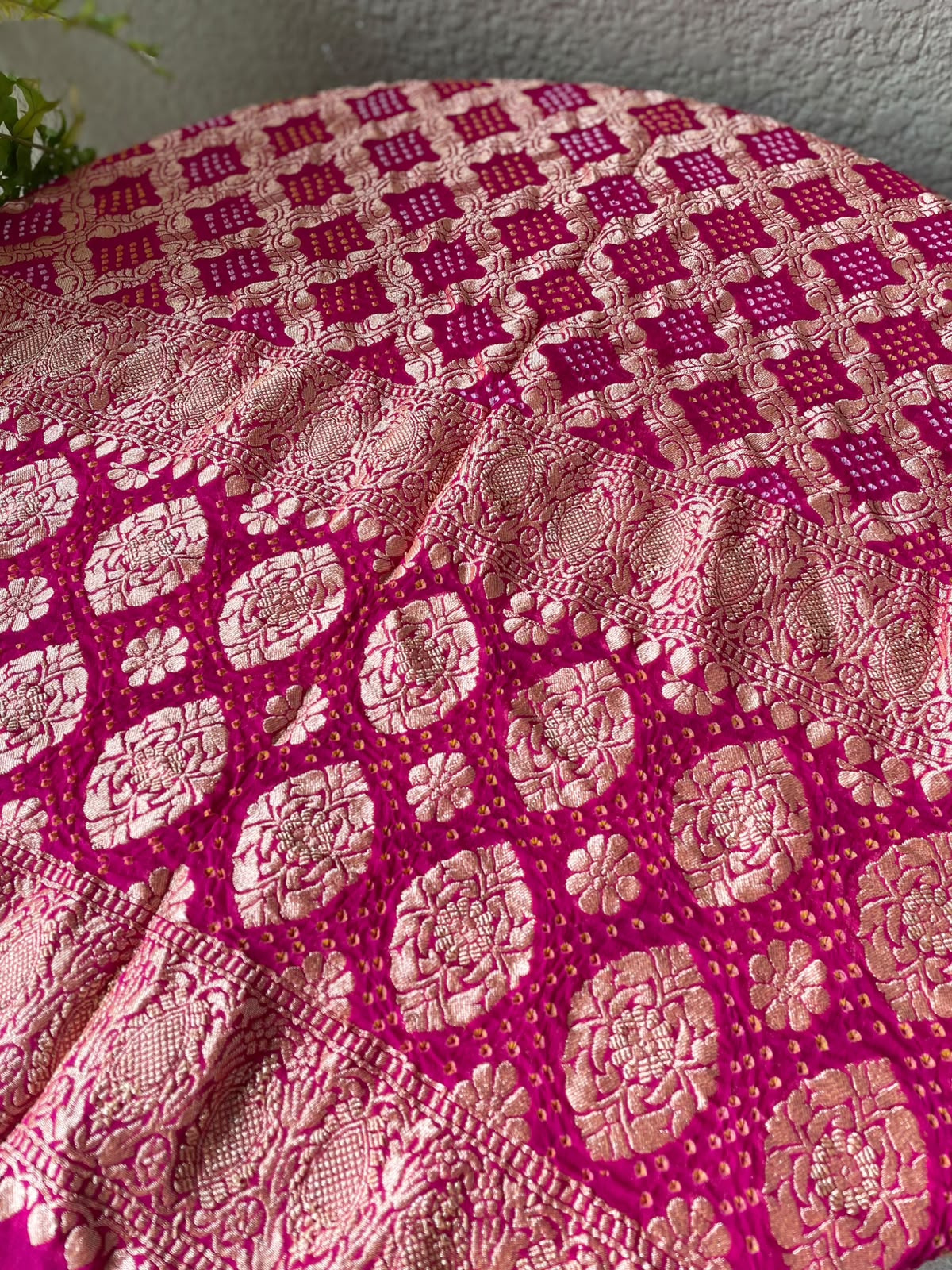 Mukta - Pink Bandhani Banarasi Dupatta