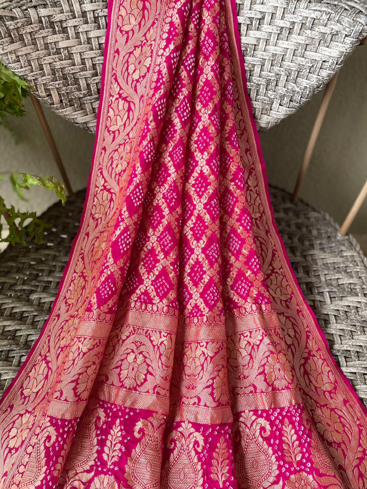 Rakshita - Pink Bandhani Banarasi Dupatta
