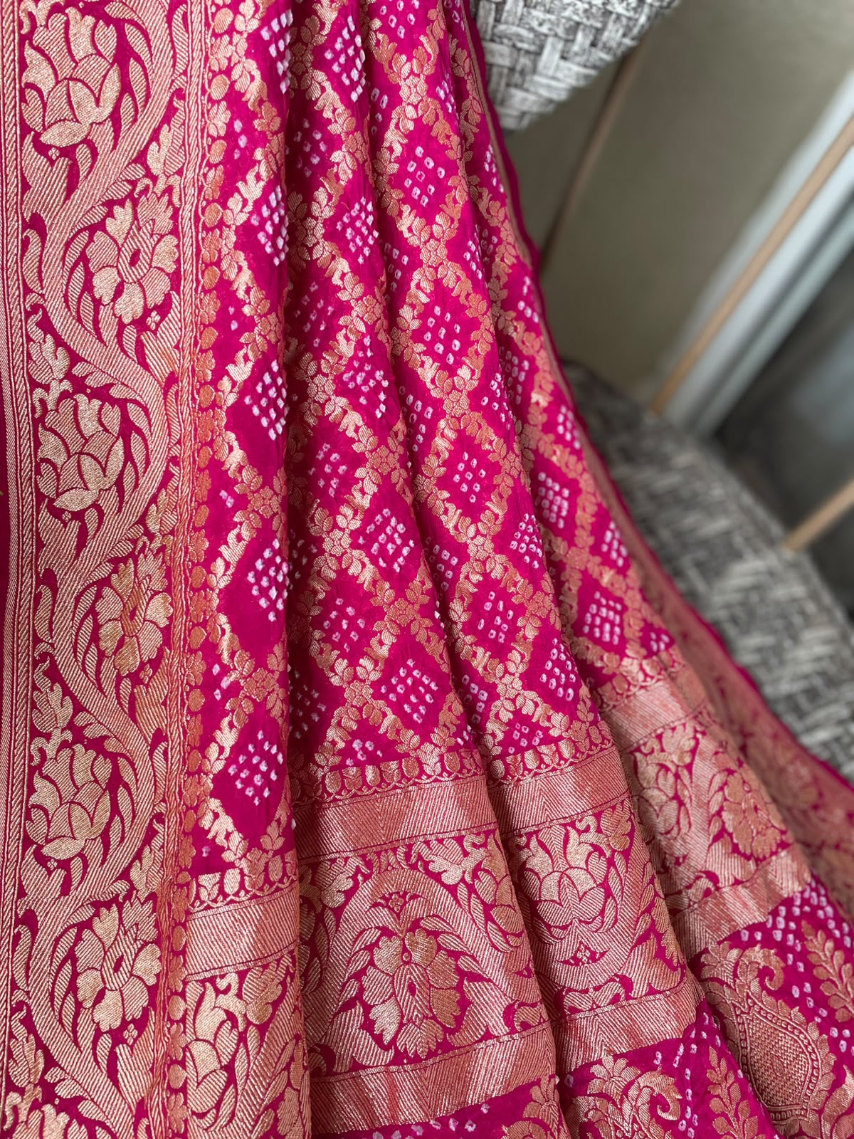 Rakshita - Pink Bandhani Banarasi Dupatta