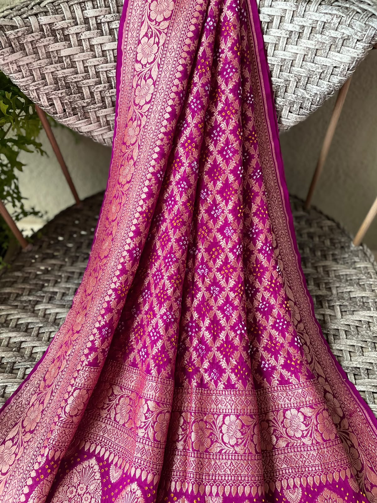 Bhavna - Magenta Bandhani Banarasi Dupatta