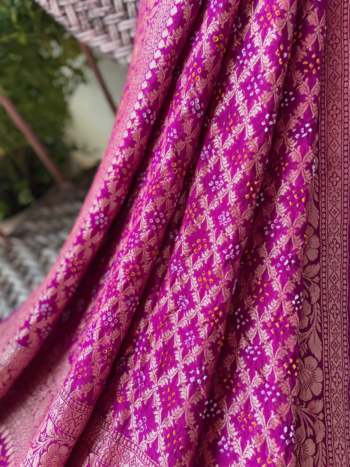 Bhavna - Magenta Bandhani Banarasi Dupatta