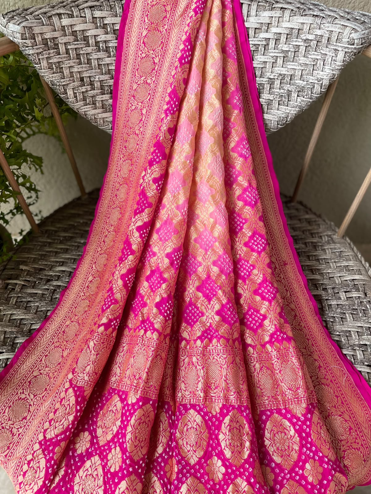Kirti - Pink & Peach Bandhani Banarasi Dupatta