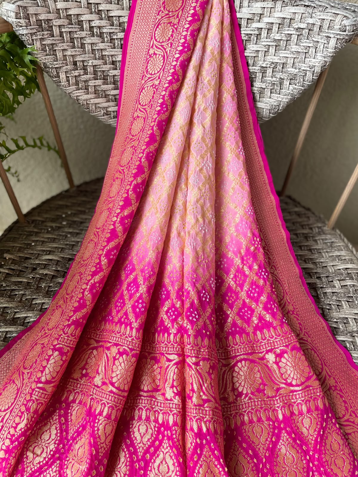 Aachal - Pink & Peach Bandhani Banarasi Dupatta