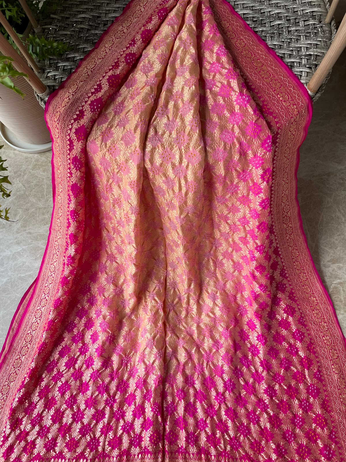 Divya - Pink & Peach Bandhani Banarasi Saree