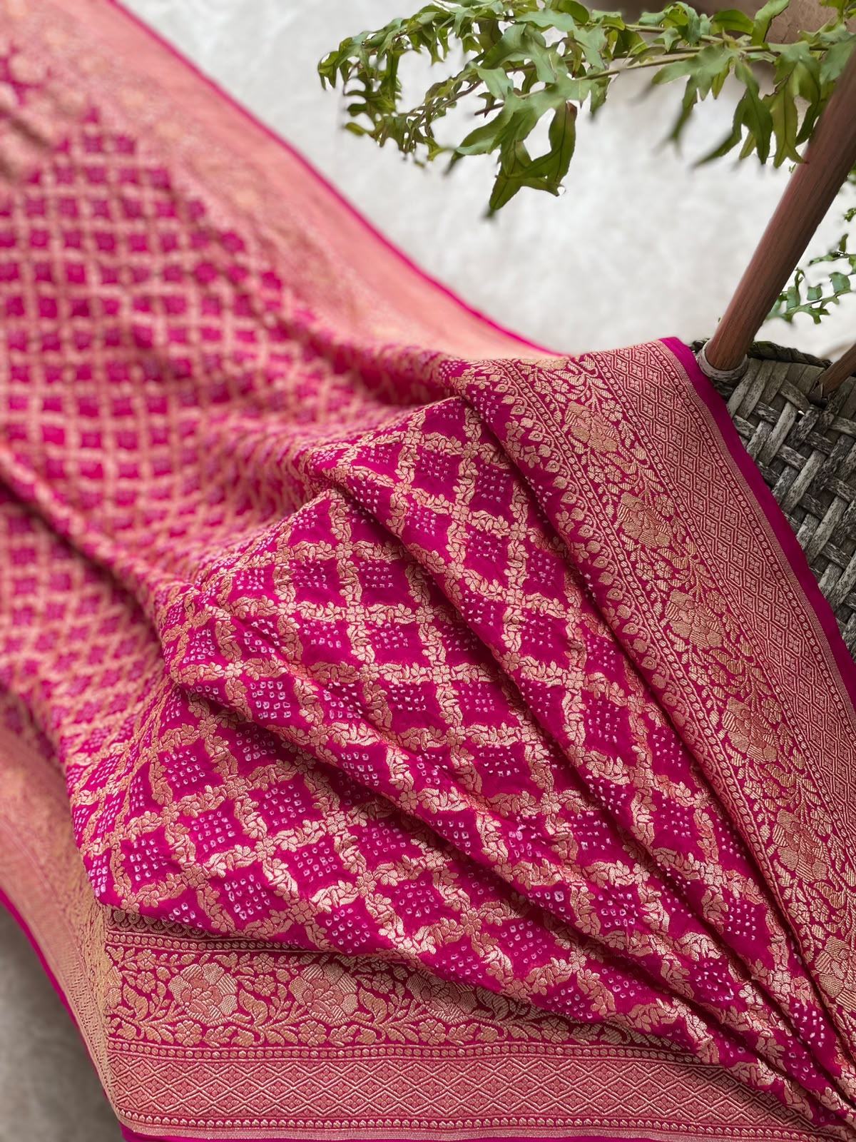 Vaishali - Pink Bandhani Banarasi Saree