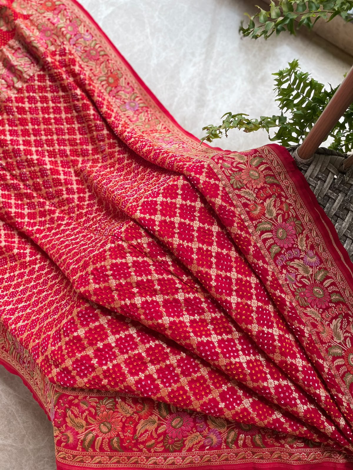 Shriya - Red Tilfi Meenakari Bandhani Saree