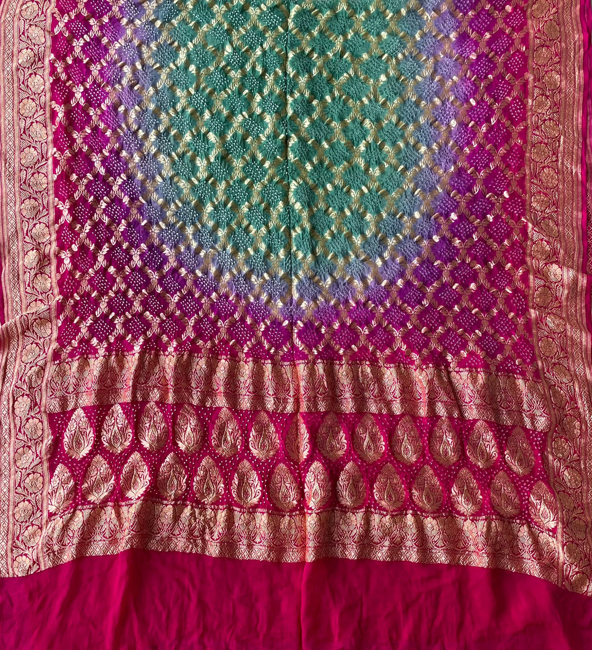 Maanvi - Rani Pink & Green Bandhani Banarasi Dupatta