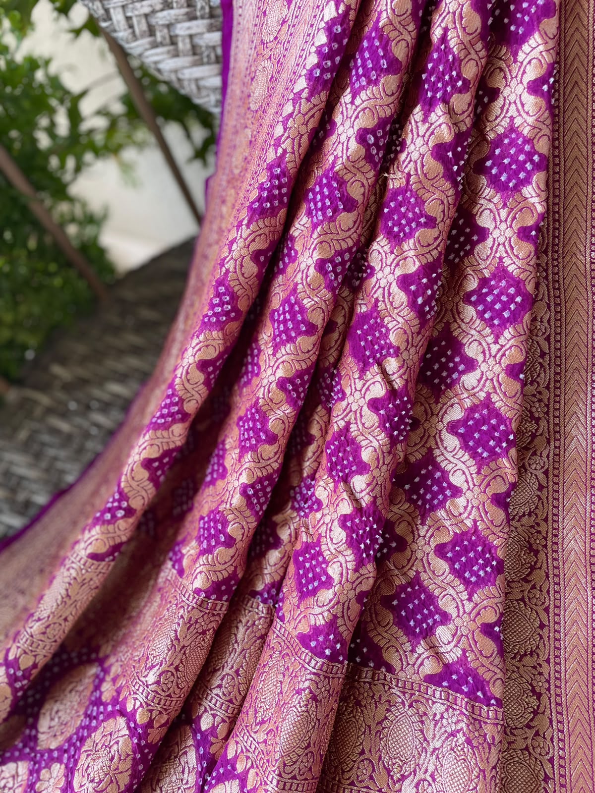 Zeenat - Magenta Bandhani Banarasi Dupatta