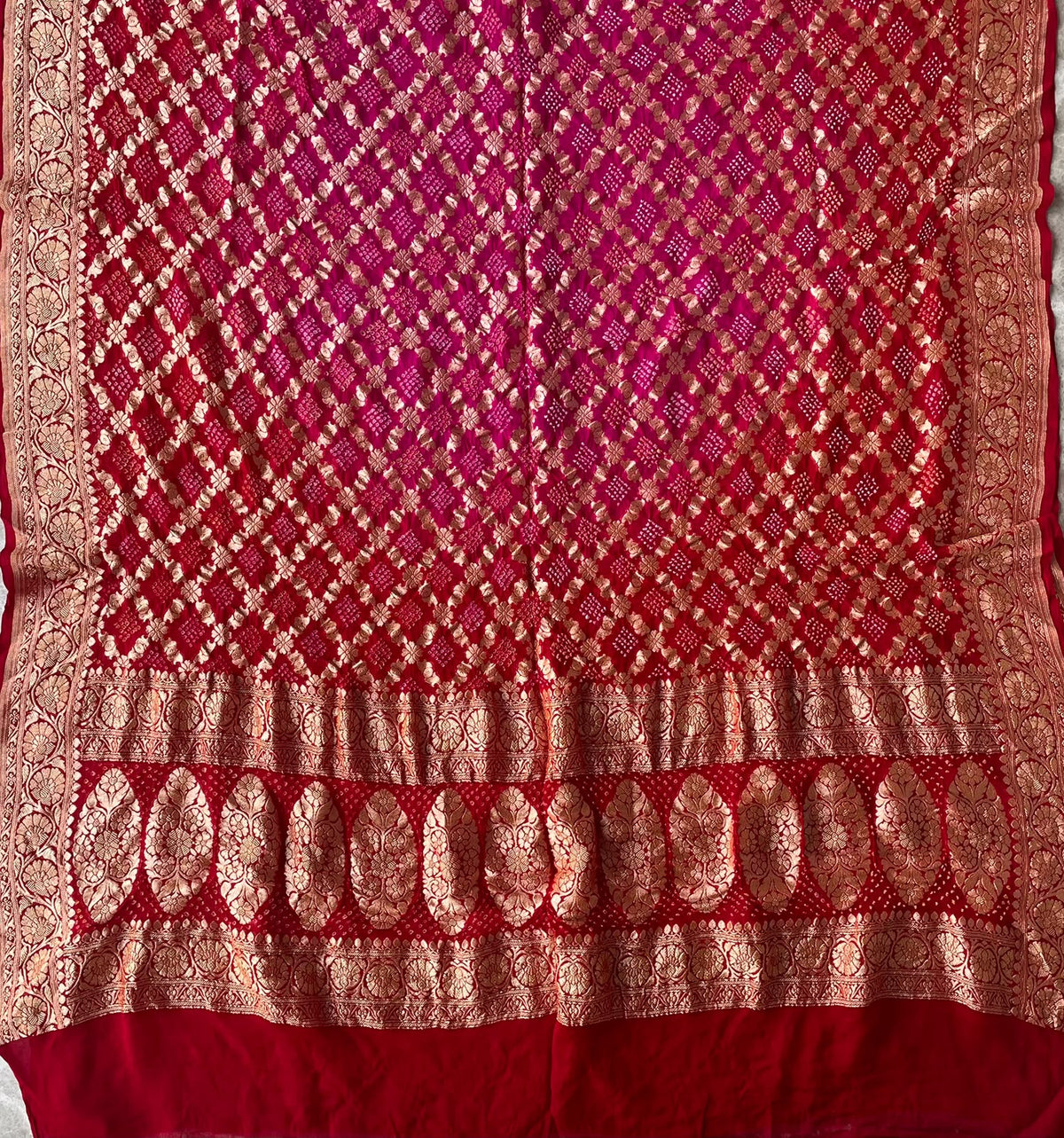 Kamna - Red & Pink Bandhani Banarasi Dupatta