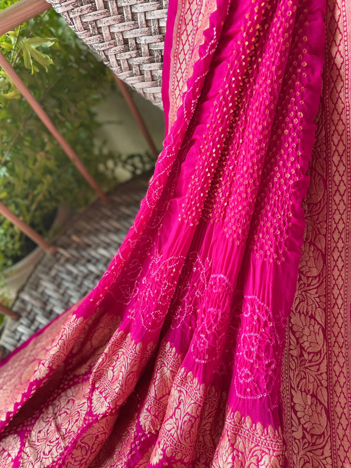Mukta - Pink Bandhani Banarasi Dupatta