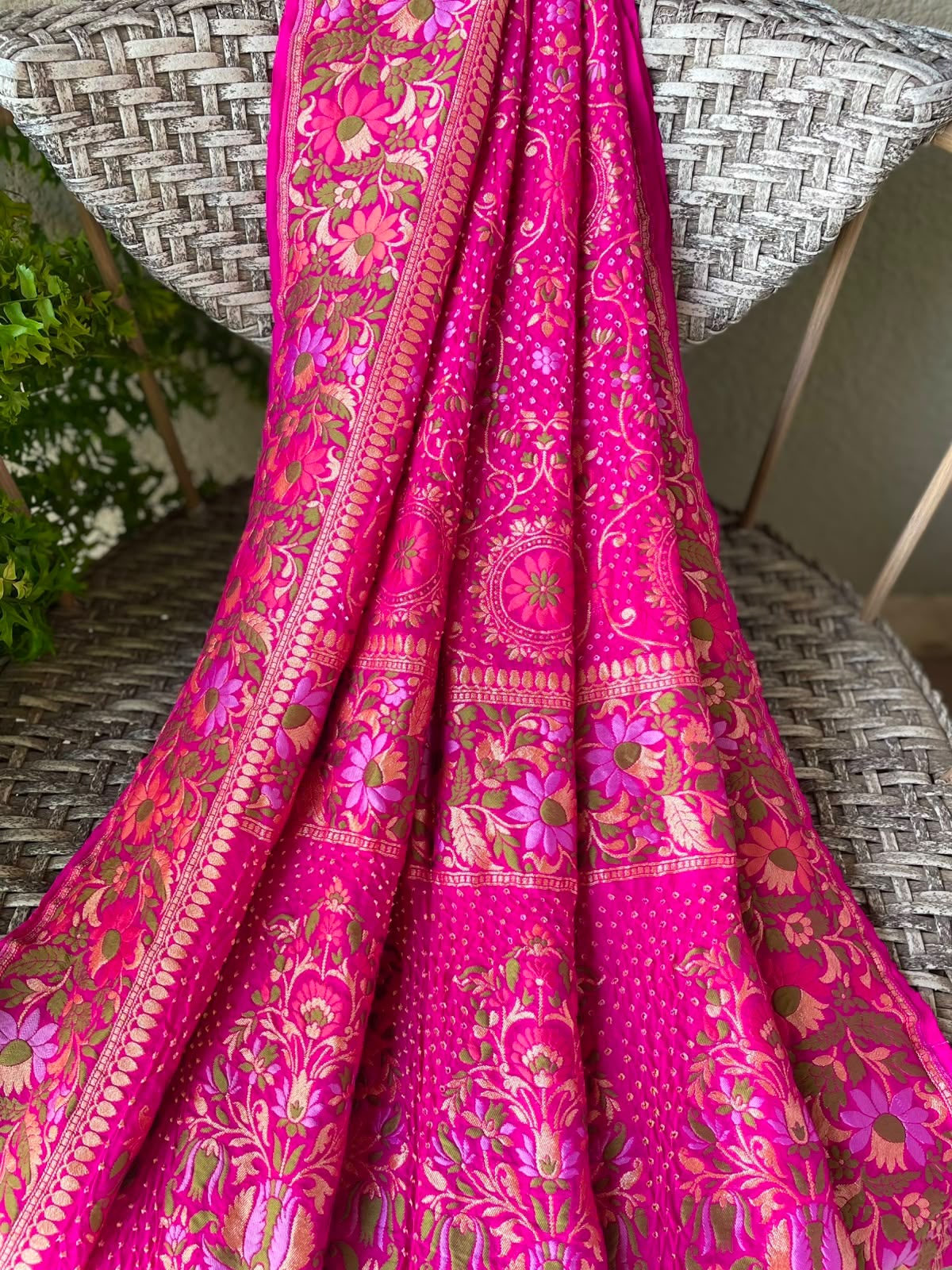 Ashita - Pink Tilfi Meenakari Bandhani Dupatta