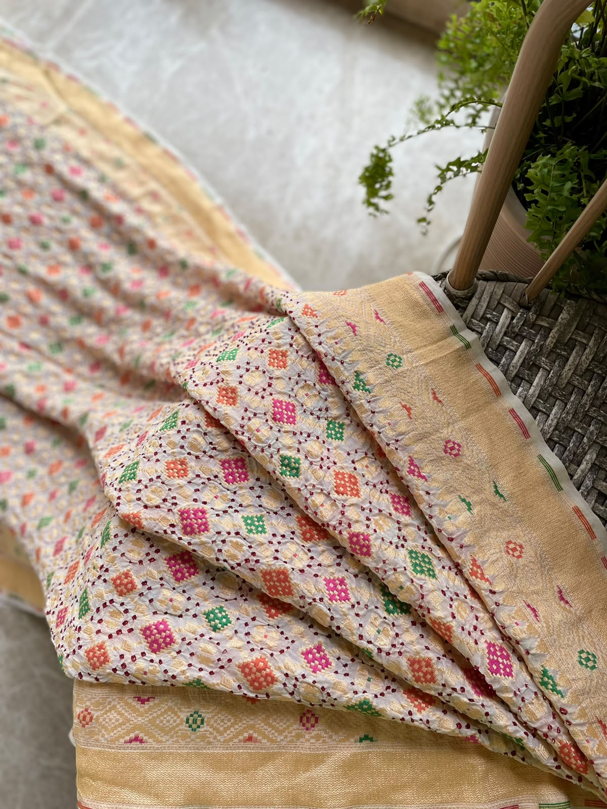 Vaani - Ivory Meenakari Bandhani Saree