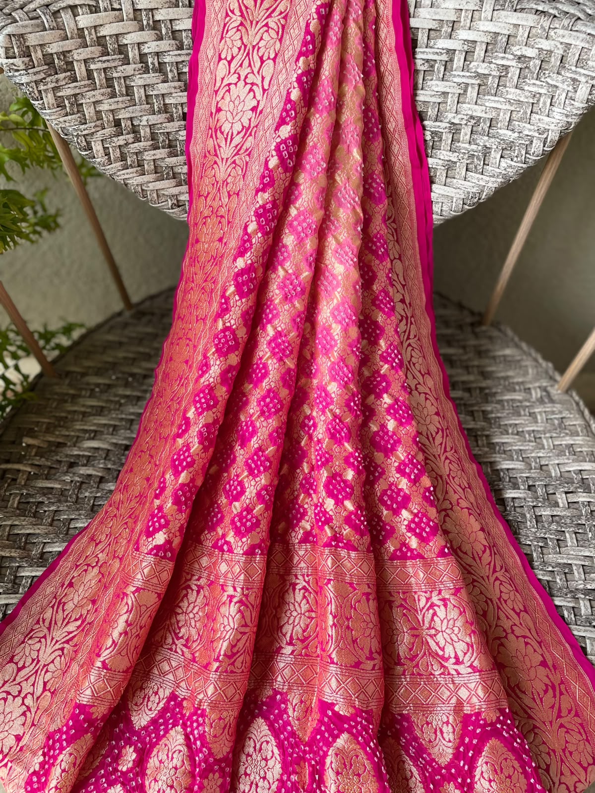 Kirti - Pink & Peach Bandhani Banarasi Dupatta