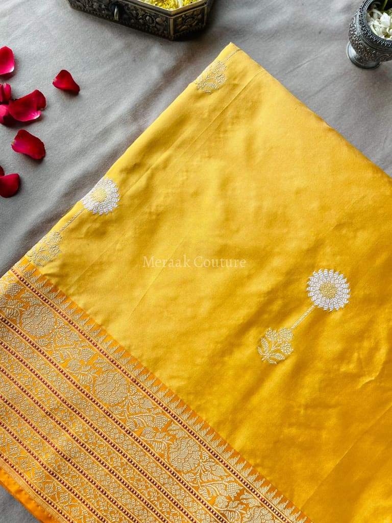 Amisha - Beautiful & Pure Banarasi Silk Saree Saree